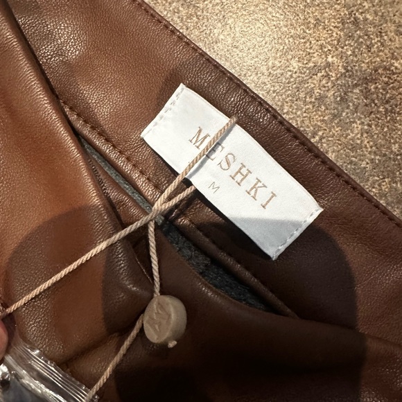 MESHKI faux leather pants - Picture 4 of 6